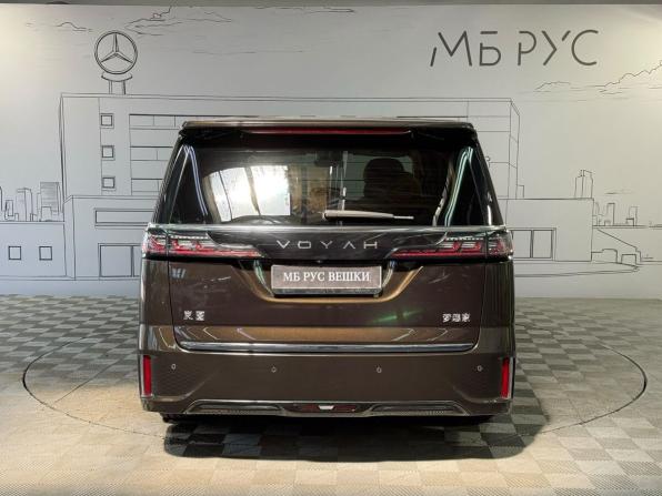 Voyah Dream I Рестайлинг с пробегом 2024 года, цена 6 869 000 рублей, 14092 км, минивэн, Автокод Объявления