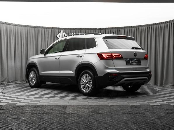 Volkswagen Taos I с пробегом 2021 года, цена 2 960 000 рублей, 42674 км, внедорожник, Автокод Объявления
