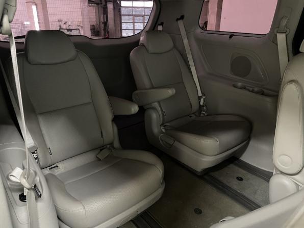 Kia Carnival III с пробегом 2018 года, цена 2 399 000 рублей, 132910 км, минивэн, Автокод Объявления