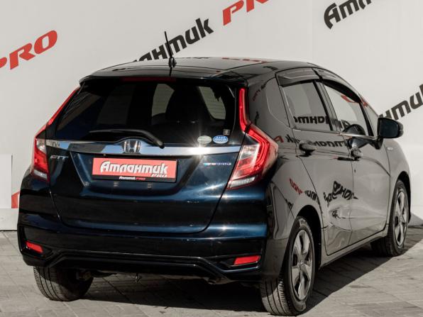 Honda Fit III Рестайлинг с пробегом 2018 года, цена 1 220 000 рублей, 132528 км, хэтчбек, Автокод Объявления