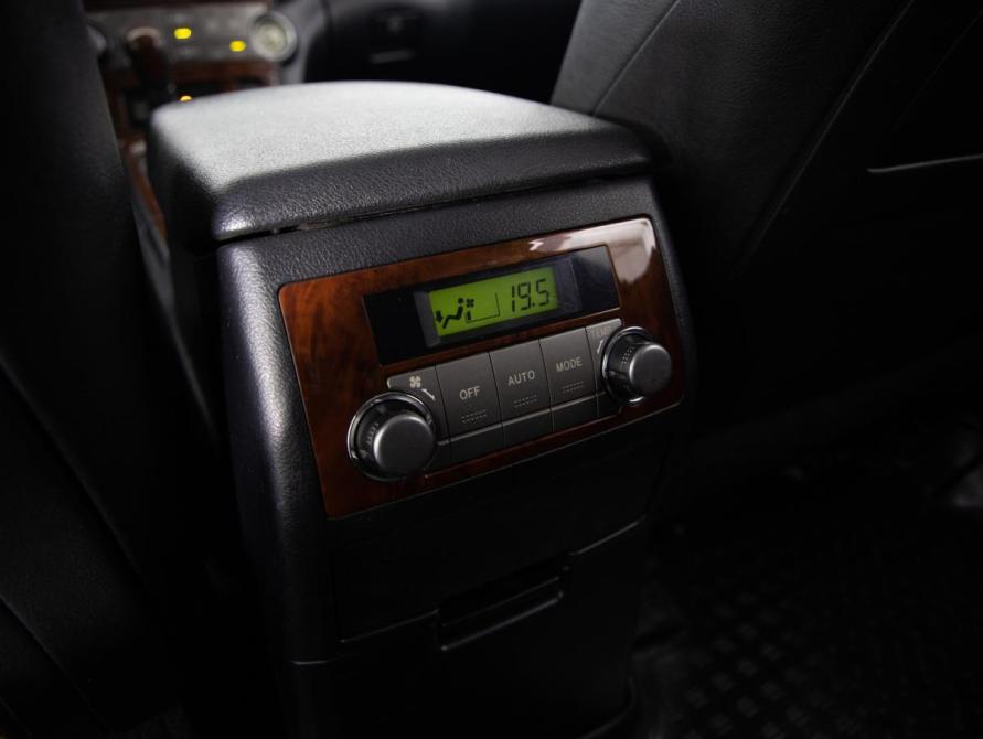 Toyota Highlander II (XU40) Рестайлинг Санкт-Петербург  - изображение 11