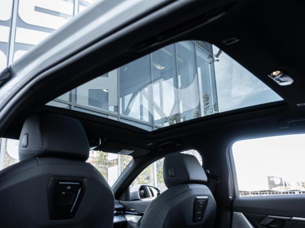 BMW 5 серии VIII (G60/G61/G68) с пробегом 2024 года, цена 7 450 000 рублей, 21592 км, седан, Автокод Объявления