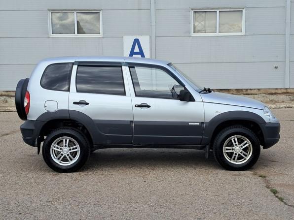 Chevrolet Niva I Рестайлинг с пробегом 2011 года, цена 350 000 рублей, 215200 км, внедорожник, Автокод Объявления