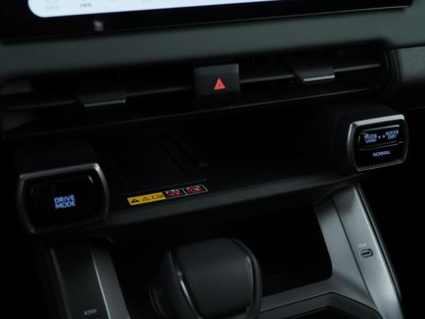 Toyota RAV4 VI (XA60) с пробегом 2026 года, цена 4 456 434 рубля, 165 км, внедорожник, Автокод Объявления