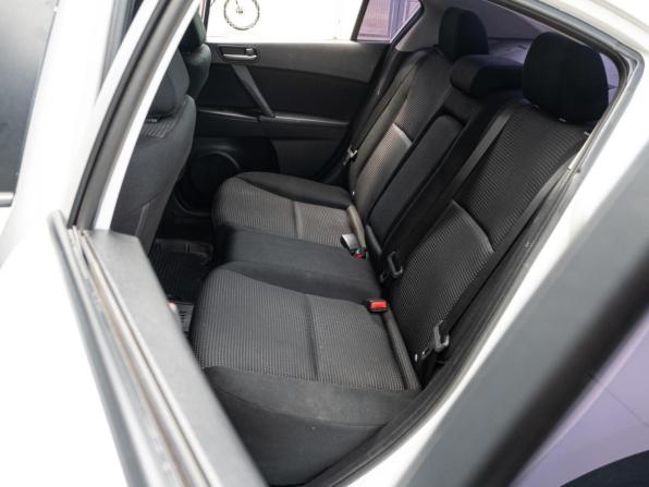 Mazda 3 II (BL) Рестайлинг с пробегом 2012 года, цена 1 070 000 рублей, 124874 км, седан, Автокод Объявления