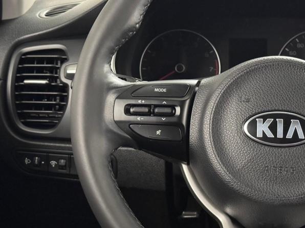 Kia Rio IV Рестайлинг с пробегом 2021 года, цена 1 590 000 рублей, 101928 км, хэтчбек, Автокод Объявления
