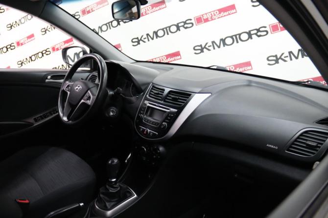 Hyundai Solaris I Рестайлинг с пробегом 2016 года, цена 895 950 рублей, 155993 км, седан, Автокод Объявления
