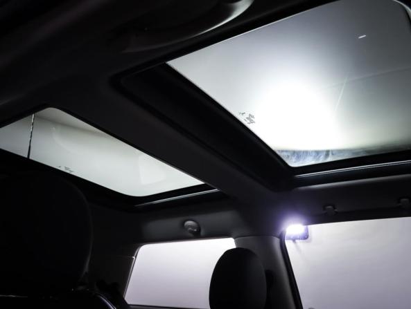 Mini Hatch III (F55/F56) Рестайлинг 2 с пробегом 2021 года, цена 3 038 310 рублей, 42029 км, хэтчбек, Автокод Объявления