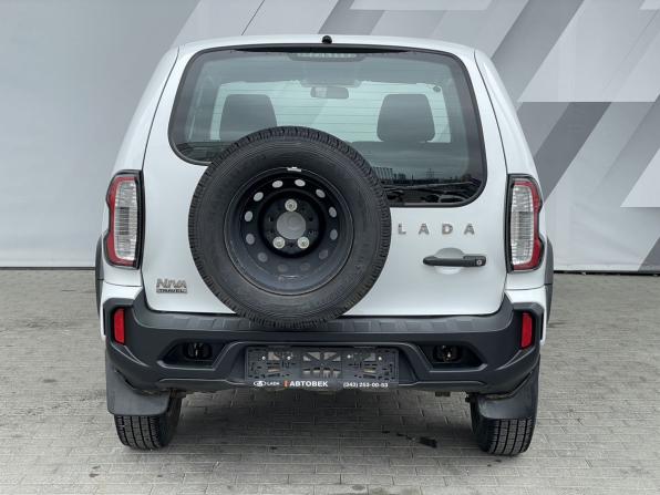 Lada (ВАЗ) Niva Travel I с пробегом 2024 года, цена 998 000 рублей, 39531 км, внедорожник, Автокод Объявления