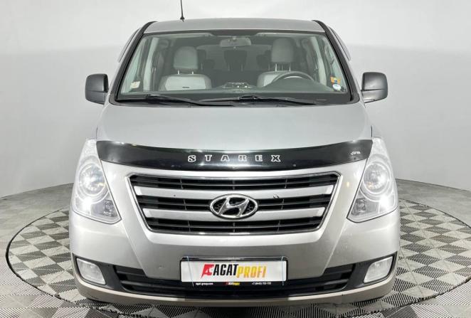 Hyundai H-1 II с пробегом 2014 года, цена 1 650 000 рублей, 217252 км, минивэн, Автокод Объявления