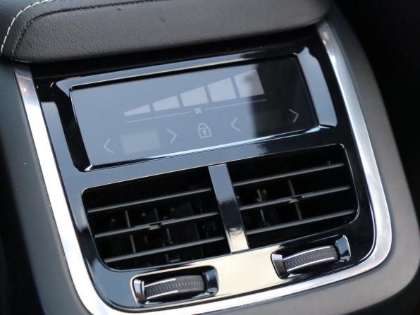 Volvo XC60 II с пробегом 2019 года, цена 3 490 000 рублей, 154907 км, внедорожник, Автокод Объявления