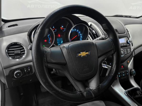 Chevrolet Cruze I Рестайлинг с пробегом 2013 года, цена 700 000 рублей, 198000 км, хэтчбек, Автокод Объявления
