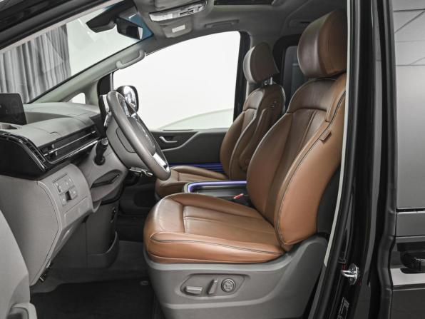 Hyundai Staria I с пробегом 2022 года, цена 5 519 000 рублей, 71124 км, минивэн, Автокод Объявления