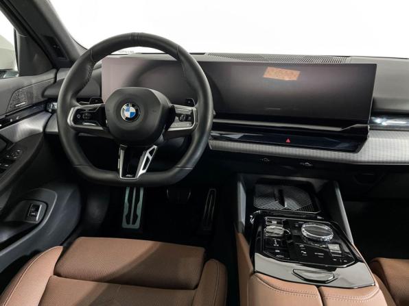 BMW 5 серии VIII (G60/G61/G68) с пробегом 2023 года, цена 7 735 000 рублей, 7301 км, седан, Автокод Объявления