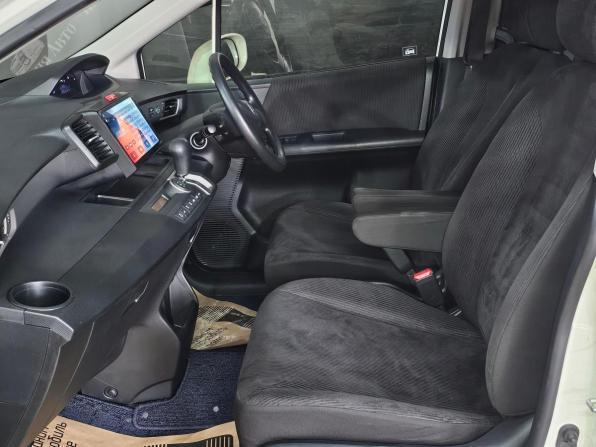 Honda Freed I Рестайлинг с пробегом 2012 года, цена 1 240 000 рублей, 153700 км, компактвэн, Автокод Объявления