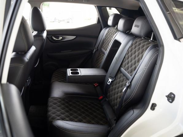 Nissan Qashqai II с пробегом 2016 года, цена 1 650 000 рублей, 110400 км, внедорожник, Автокод Объявления