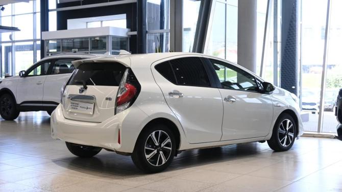 Toyota Aqua I Рестайлинг 2 с пробегом 2018 года, цена 1 070 000 рублей, 101750 км, хэтчбек, Автокод Объявления