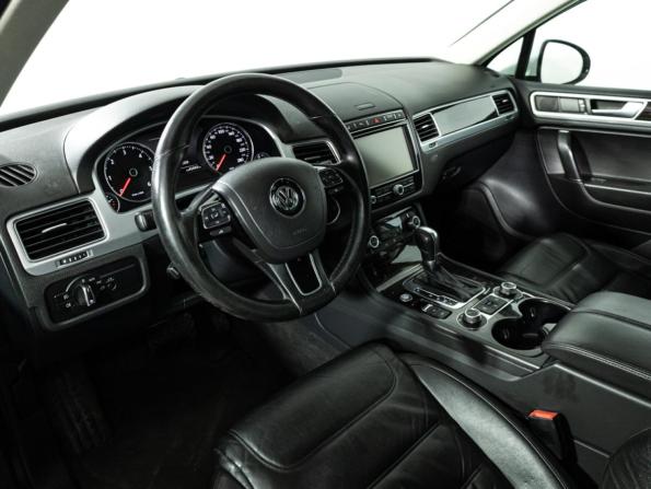Volkswagen Touareg II Рестайлинг с пробегом 2014 года, цена 1 839 000 рублей, 297904 км, внедорожник, Автокод Объявления