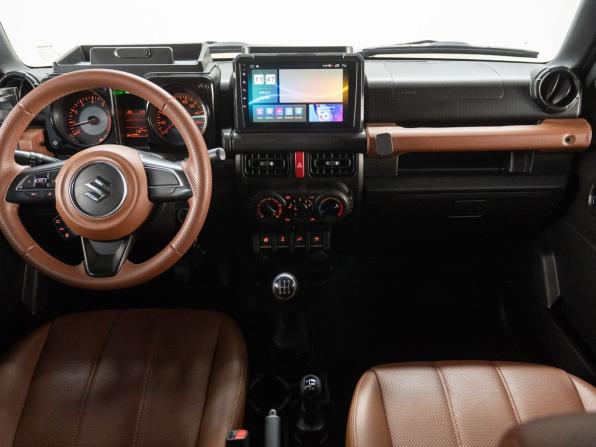 Suzuki Jimny IV с пробегом 2020 года, цена 3 399 000 рублей, 32610 км, внедорожник, Автокод Объявления