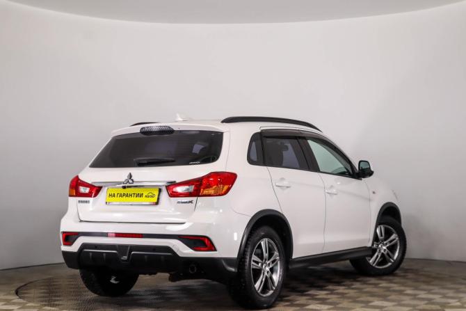 Mitsubishi ASX I Рестайлинг 2 с пробегом 2017 года, цена 1 799 000 рублей, 112000 км, внедорожник, Автокод Объявления