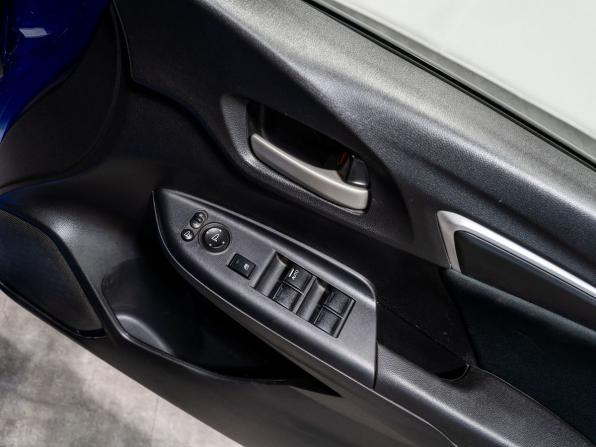 Honda Fit III с пробегом 2014 года, цена 1 050 000 рублей, 112214 км, хэтчбек, Автокод Объявления