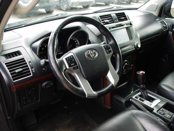 Toyota Land Cruiser Prado 150 Series Рестайлинг 1 с пробегом 2014 года, цена 3 299 000 рублей, 218747 км, внедорожник, Автокод Объявления