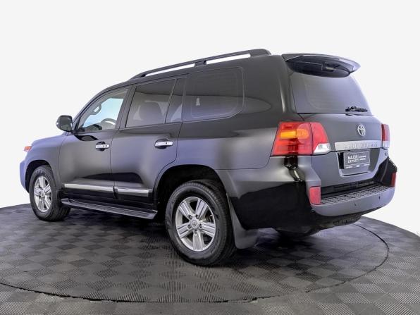 Toyota Land Cruiser 200 Series Рестайлинг 1 с пробегом 2015 года, цена 4 500 000 рублей, 202184 км, внедорожник, Автокод Объявления