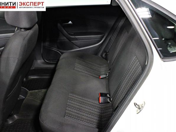 Volkswagen Polo V Рестайлинг с пробегом 2015 года, цена 956 000 рублей, 138347 км, седан, Автокод Объявления