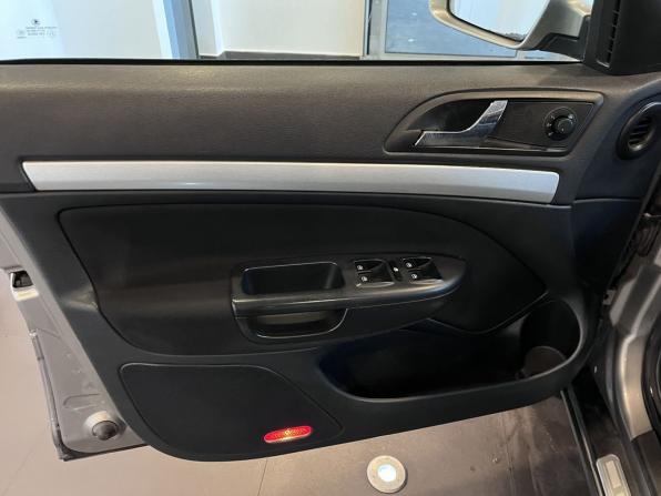 Skoda Octavia II (A5) Рестайлинг с пробегом 2011 года, цена 1 080 000 рублей, 316707 км, универсал, Автокод Объявления
