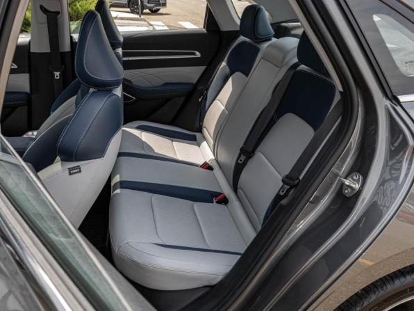 Geely Emgrand II с пробегом 2022 года, цена 1 325 000 рублей, 98399 км, седан, Автокод Объявления
