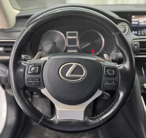 Lexus IS III Рестайлинг с пробегом 2018 года, цена 2 399 000 рублей, 135823 км, седан, Автокод Объявления