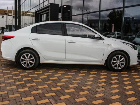 Kia Rio IV с пробегом 2020 года, цена 1 455 000 рублей, 80159 км, седан, Автокод Объявления
