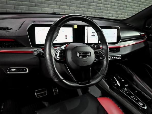 Geely Coolray I Рестайлинг с пробегом 2024 года, цена 2 300 000 рублей, 24637 км, внедорожник, Автокод Объявления