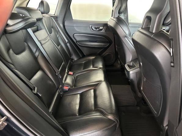 Volvo XC60 II с пробегом 2018 года, цена 3 125 000 рублей, 115471 км, внедорожник, Автокод Объявления
