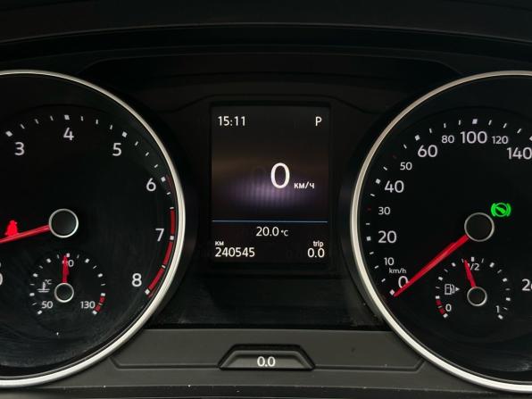 Volkswagen Tiguan II с пробегом 2018 года, цена 1 799 000 рублей, 240393 км, внедорожник, Автокод Объявления