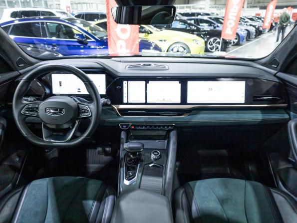 Geely Monjaro I с пробегом 2024 года, цена 3 290 000 рублей, 60742 км, внедорожник, Автокод Объявления