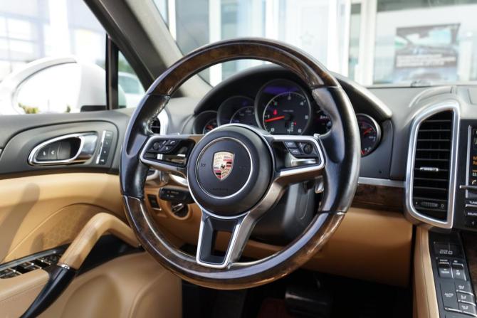 Porsche Cayenne II Рестайлинг (958) с пробегом 2016 года, цена 4 295 000 рублей, 111000 км, внедорожник, Автокод Объявления