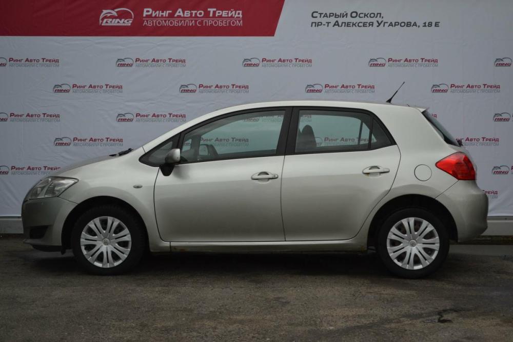 Toyota Auris I Старый Оскол  - изображение 5