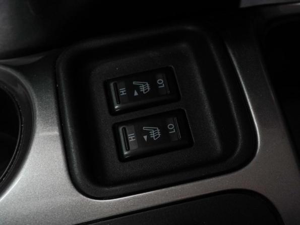 Nissan Juke I с пробегом 2012 года, цена 974 000 рублей, 189947 км, внедорожник, Автокод Объявления