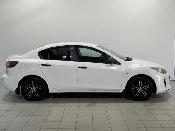 Mazda 3 II (BL) Рестайлинг с пробегом 2012 года, цена 605 000 рублей, 351000 км, седан, Автокод Объявления