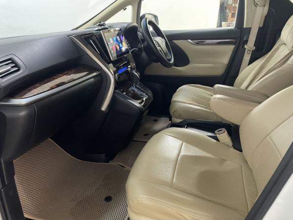Toyota Vellfire II Рестайлинг с пробегом 2019 года, цена 4 000 000 рублей, 213236 км, минивэн, Автокод Объявления