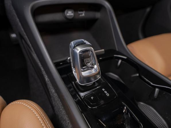 Volvo XC40 I с пробегом 2021 года, цена 3 610 000 рублей, 45529 км, внедорожник, Автокод Объявления
