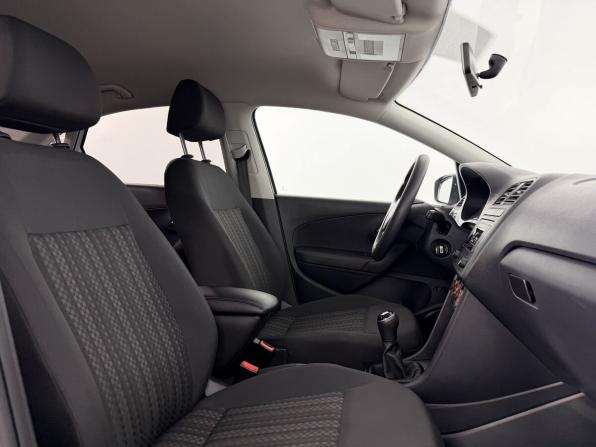 Volkswagen Polo V Рестайлинг с пробегом 2018 года, цена 1 190 000 рублей, 87000 км, седан, Автокод Объявления