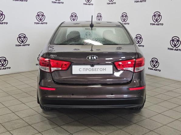 Kia Rio III Рестайлинг с пробегом 2017 года, цена 850 000 рублей, 105000 км, седан, Автокод Объявления
