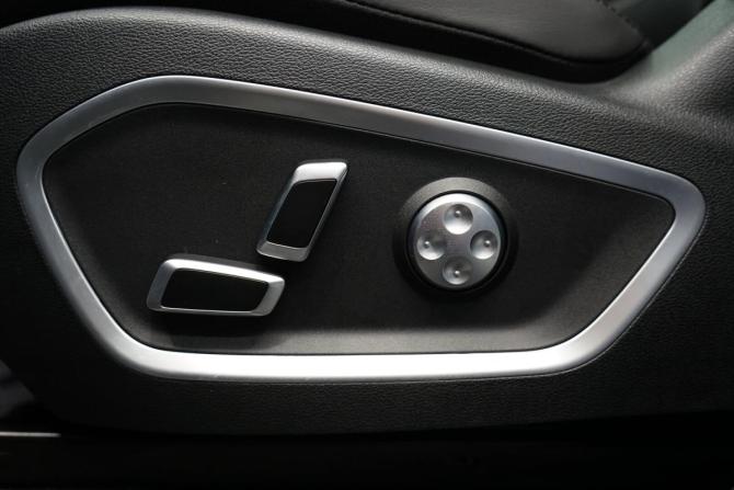 Geely Tugella I Рестайлинг с пробегом 2023 года, цена 3 335 000 рублей, 30000 км, внедорожник, Автокод Объявления