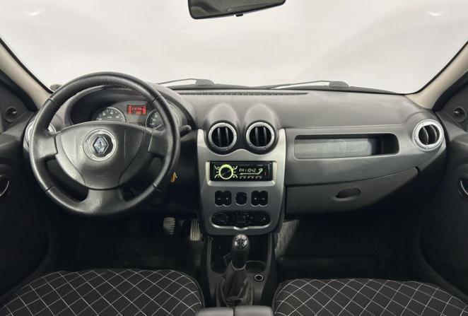 Renault Logan I Рестайлинг с пробегом 2013 года, цена 490 000 рублей, 216706 км, седан, Автокод Объявления