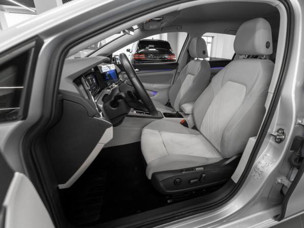 Volkswagen Golf VIII с пробегом 2020 года, цена 2 990 000 рублей, 76861 км, хэтчбек, Автокод Объявления
