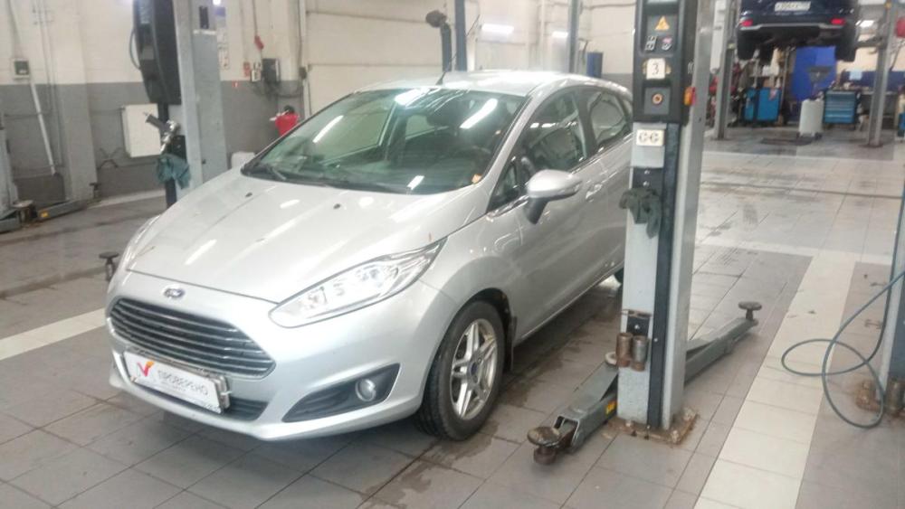 Ford Fiesta Mk6 Рестайлинг Санкт-Петербург  - изображение 1
