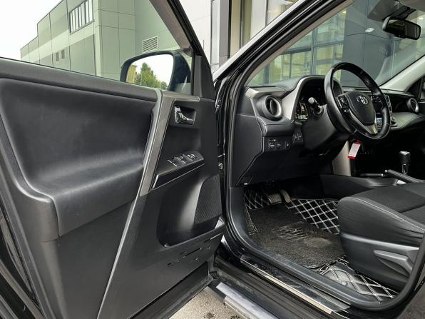 Toyota RAV4 IV (XA40) Рестайлинг с пробегом 2016 года, цена 2 190 000 рублей, 173220 км, внедорожник, Автокод Объявления