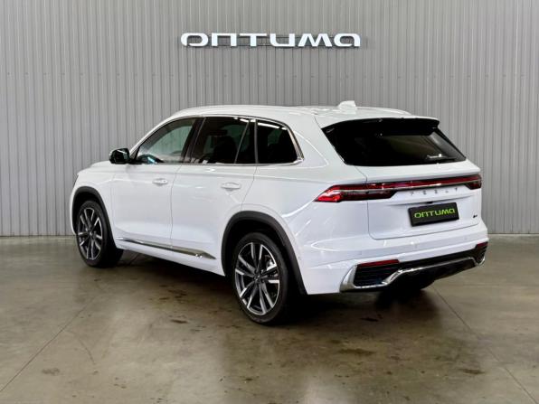Geely Monjaro I с пробегом 2023 года, цена 3 300 000 рублей, 25077 км, внедорожник, Автокод Объявления